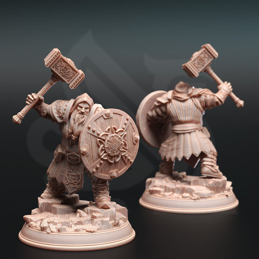 Tors of Delvdor - Dwarven Cleric | 32mm / 75mm Scale | DM Stash